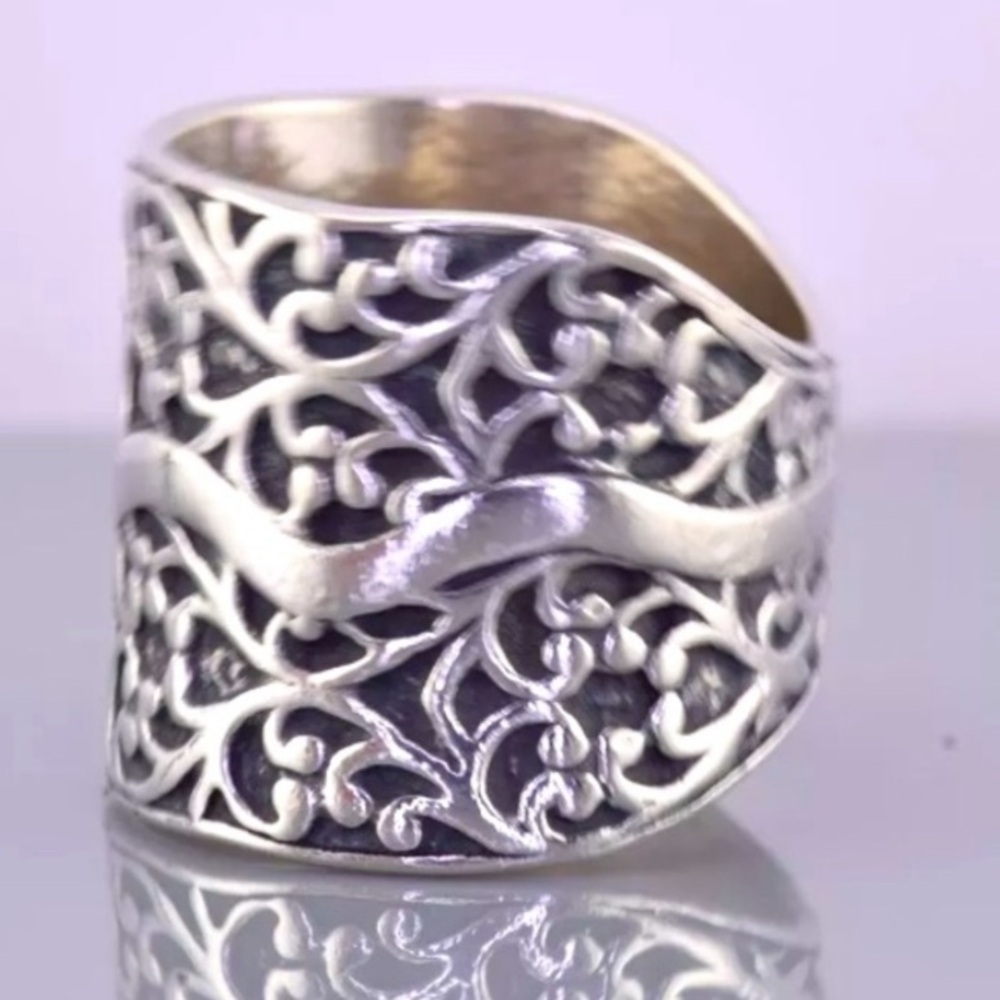 Silpada Intricate Silver Statement Ring - Picture 7 of 8